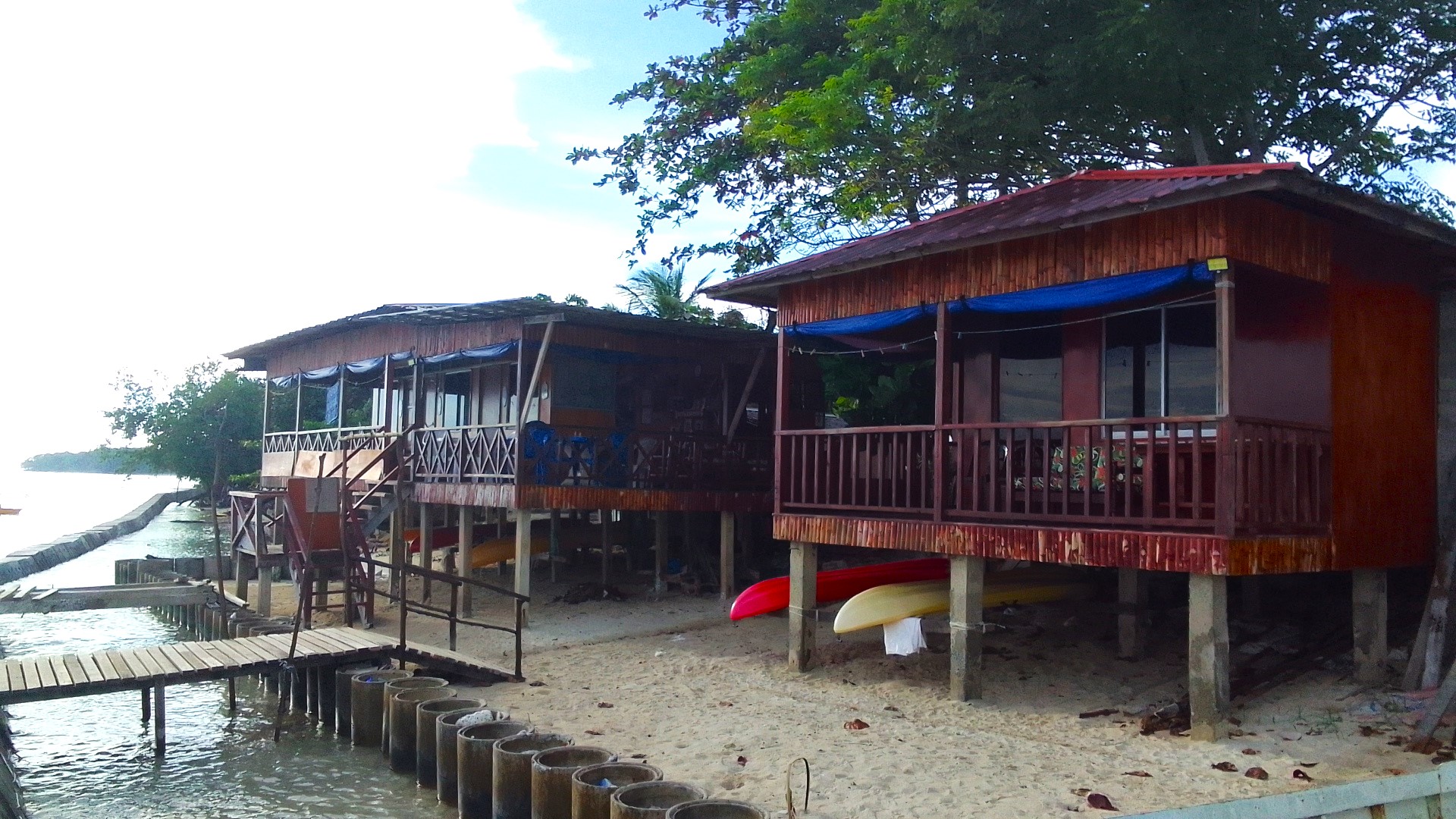 Tajau Laut Guesthouse