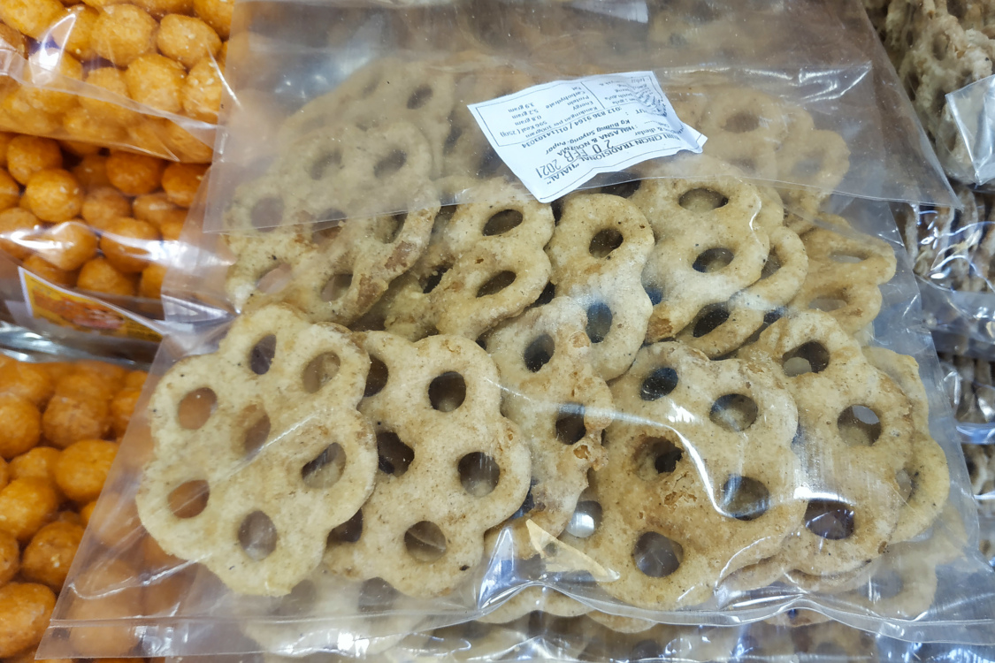 Souvenirs_Snacks